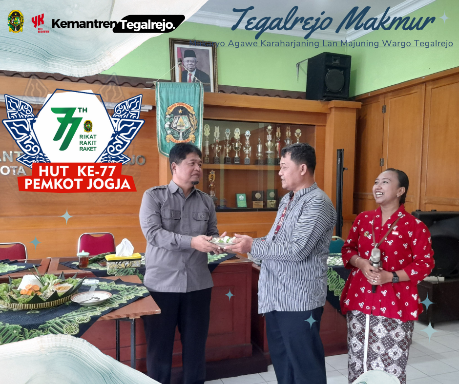 DOA BERSAMA DAN POTONG TUMPENG KEMANTREN TEGALREJO DALAM  MEMPERINGATI HUT PEMKOT YOGYAKARTA KE 77