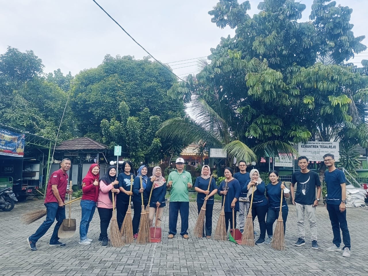 Semangat Gotong Royong dan Kepedulian Sosial Warnai Peringatan Hari Kesetiakawanan Sosial Nasional di Kemantren Tegalrejo